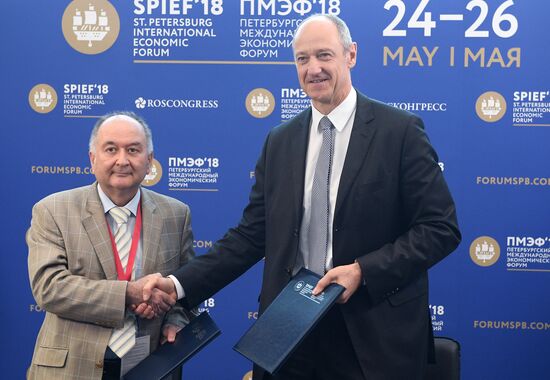 St. Petersburg International Economic Forum. Day two