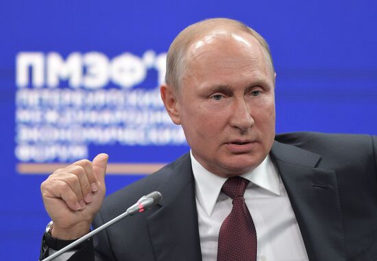 President Putin attends 2018 St. Petersburg International Economic Forum