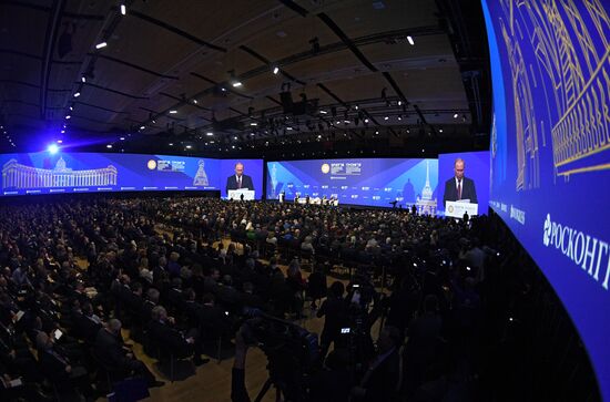 President Putin attends 2018 St. Petersburg International Economic Forum