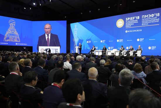 President Putin attends 2018 St. Petersburg International Economic Forum