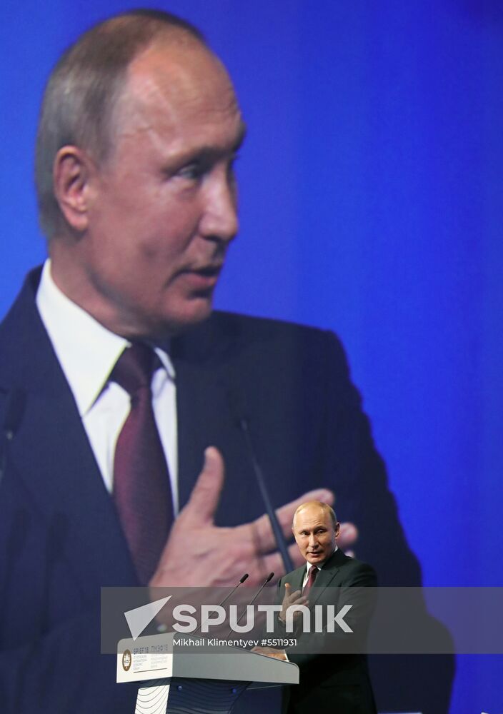 President Putin attends 2018 St. Petersburg International Economic Forum