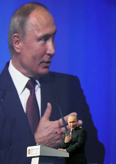 President Putin attends 2018 St. Petersburg International Economic Forum