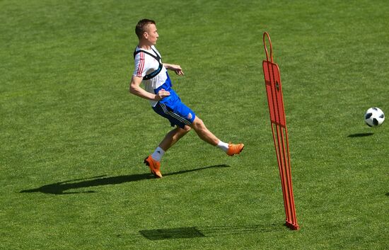 Football. Russian national team's training session