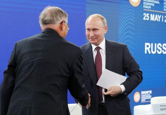 President Putin attends 2018 St. Petersburg International Economic Forum