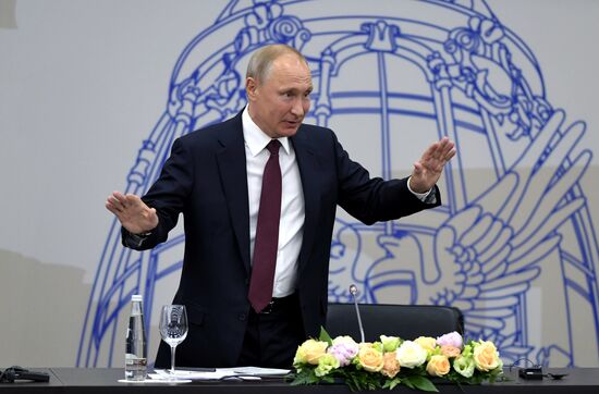 President Putin attends 2018 St. Petersburg International Economic Forum, day two