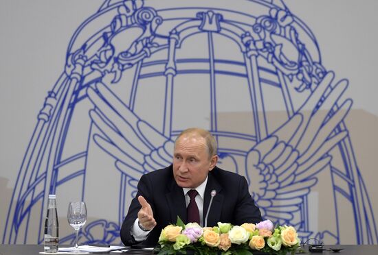 President Putin attends 2018 St. Petersburg International Economic Forum, day two