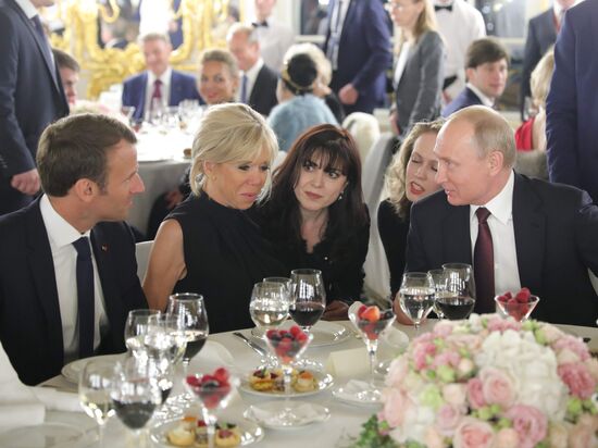 President Putin attends 2018 St. Petersburg International Economic Forum, day two