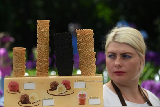 Ice-cream festival in Sokolniki Park