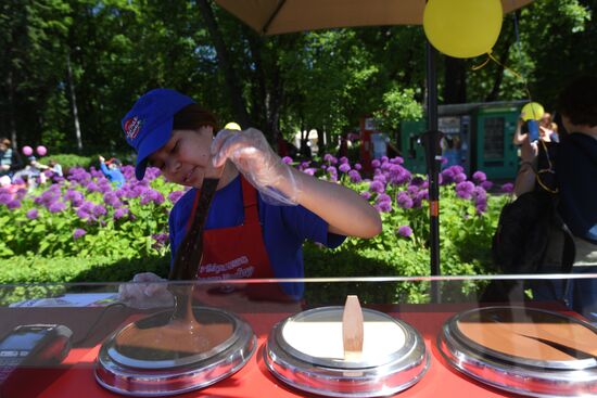 Ice-cream festival in Sokolniki Park