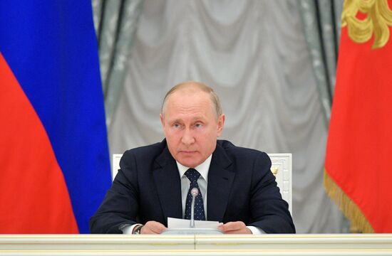 President Vladimir Putin holds a meeting with Government members