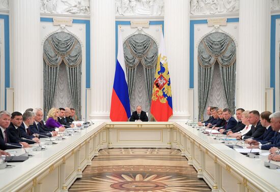 President Vladimir Putin holds a meeting with Government members