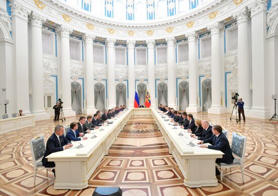 President Vladimir Putin holds a meeting with Government members