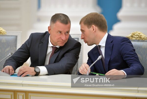 President Vladimir Putin holds a meeting with Government members