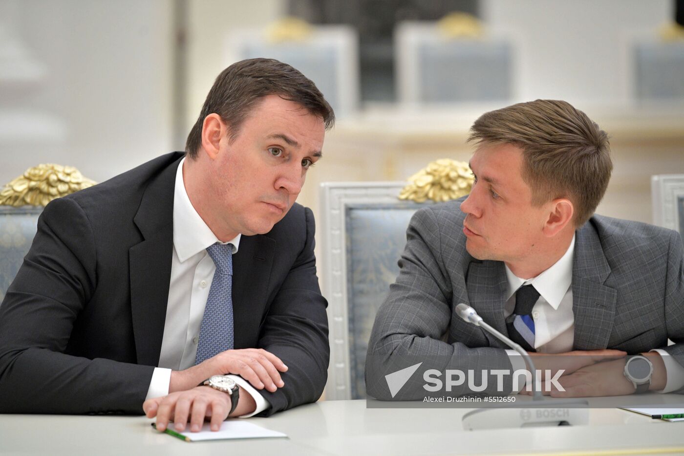 President Vladimir Putin holds a meeting with Government members