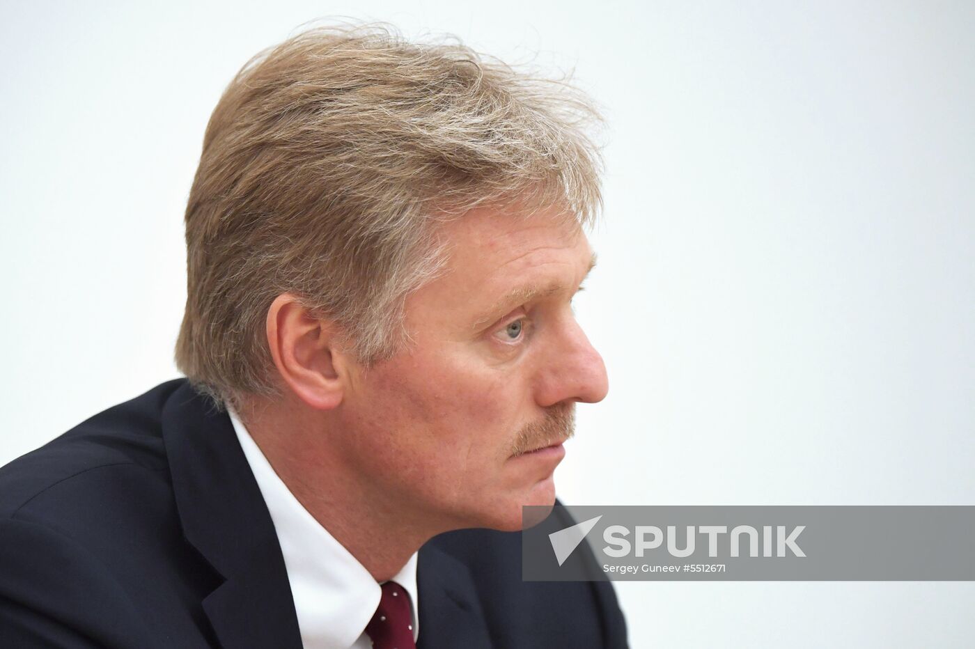 President Vladimir Putin holds a meeting with Government members