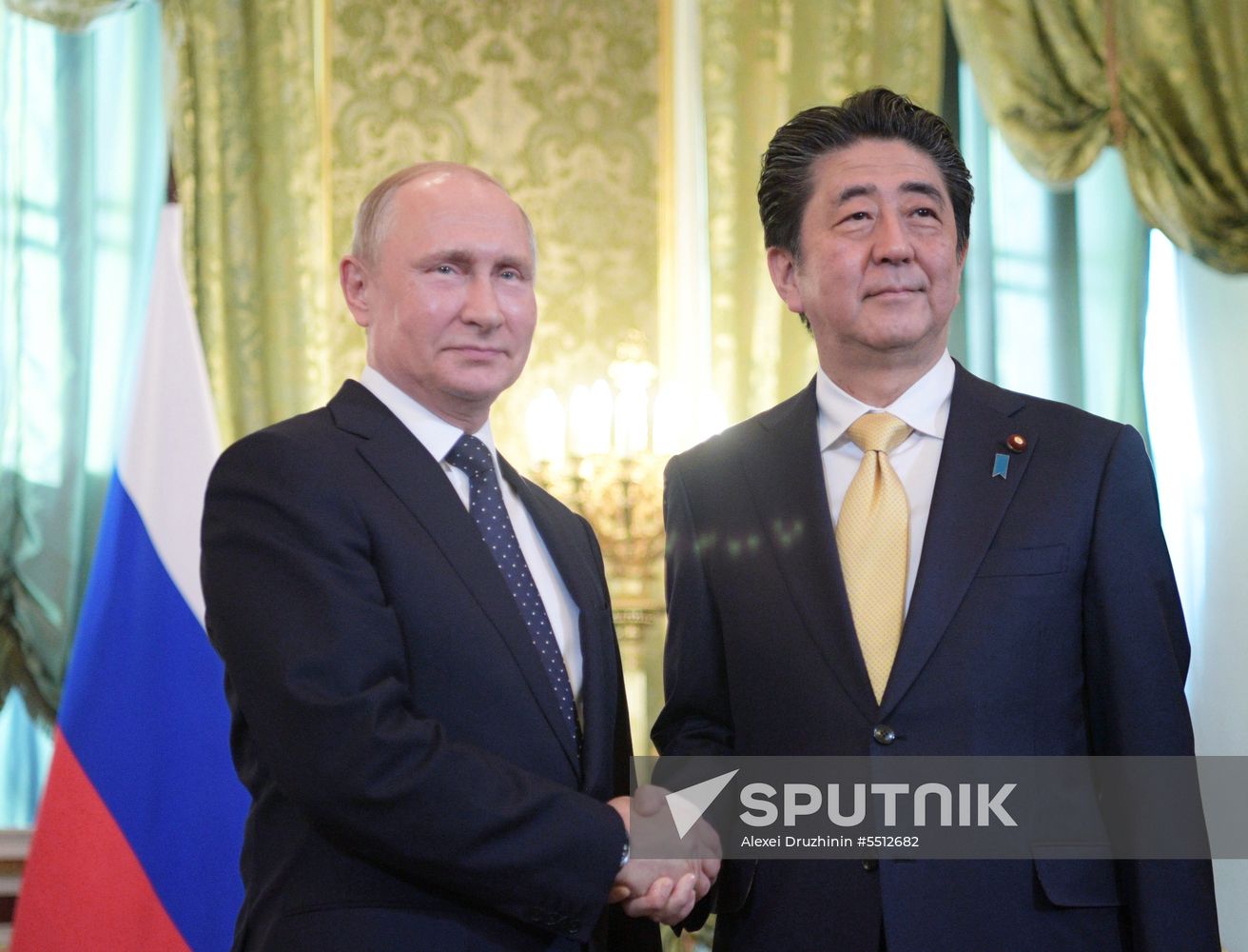 Vladimir Putin holds talks with Japanese Prime Minister Shinzo Abe