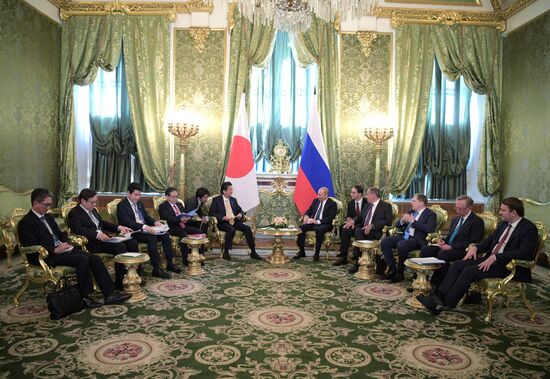 Vladimir Putin holds talks with Japanese Prime Minister Shinzo Abe