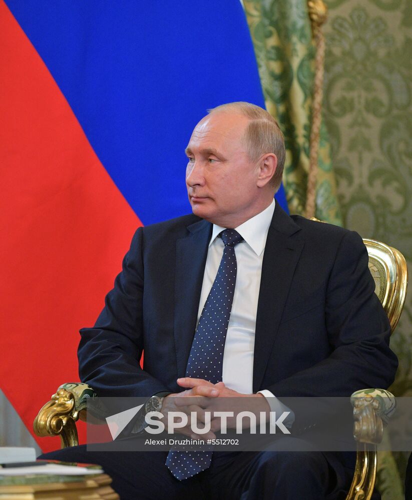 Vladimir Putin holds talks with Japanese Prime Minister Shinzo Abe