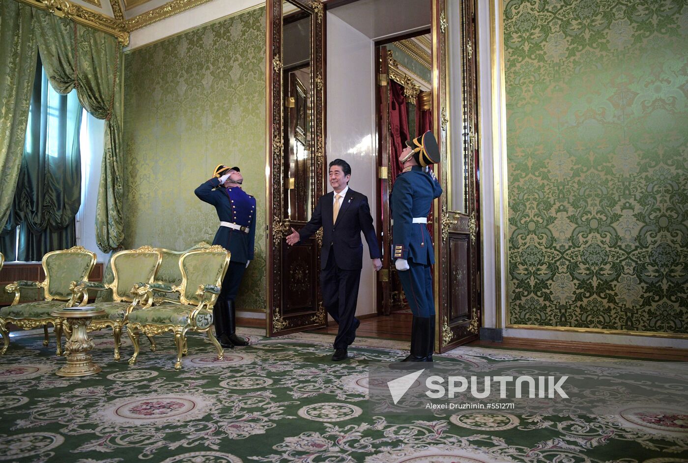 Vladimir Putin holds talks with Japanese Prime Minister Shinzo Abe