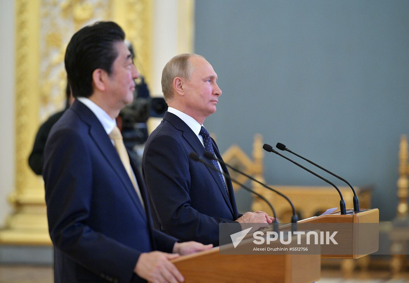 Vladimir Putin holds talks with Japanese Prime Minister Shinzo Abe