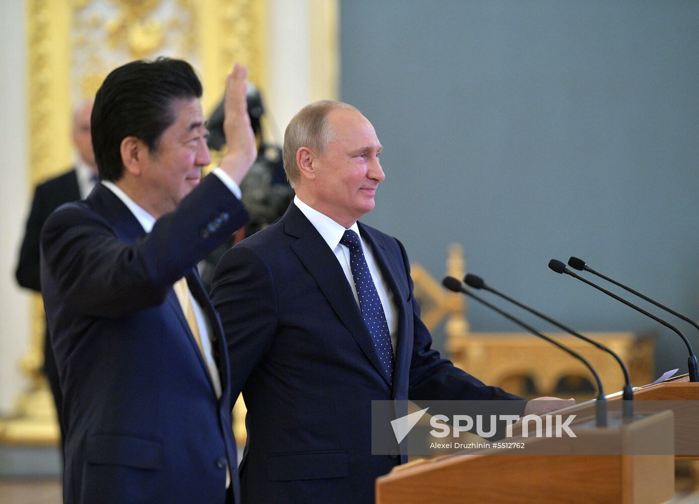 Vladimir Putin holds talks with Japanese Prime Minister Shinzo Abe