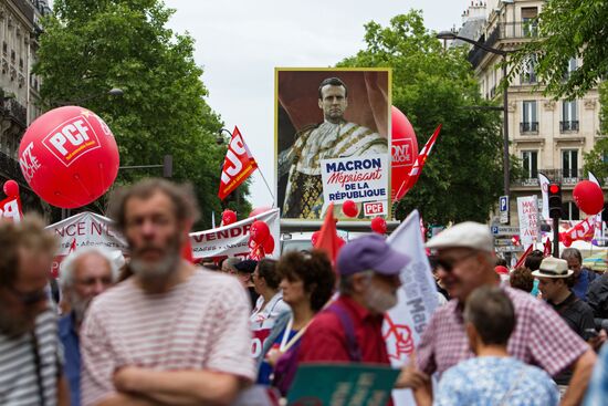 Anti-government rally in Paris