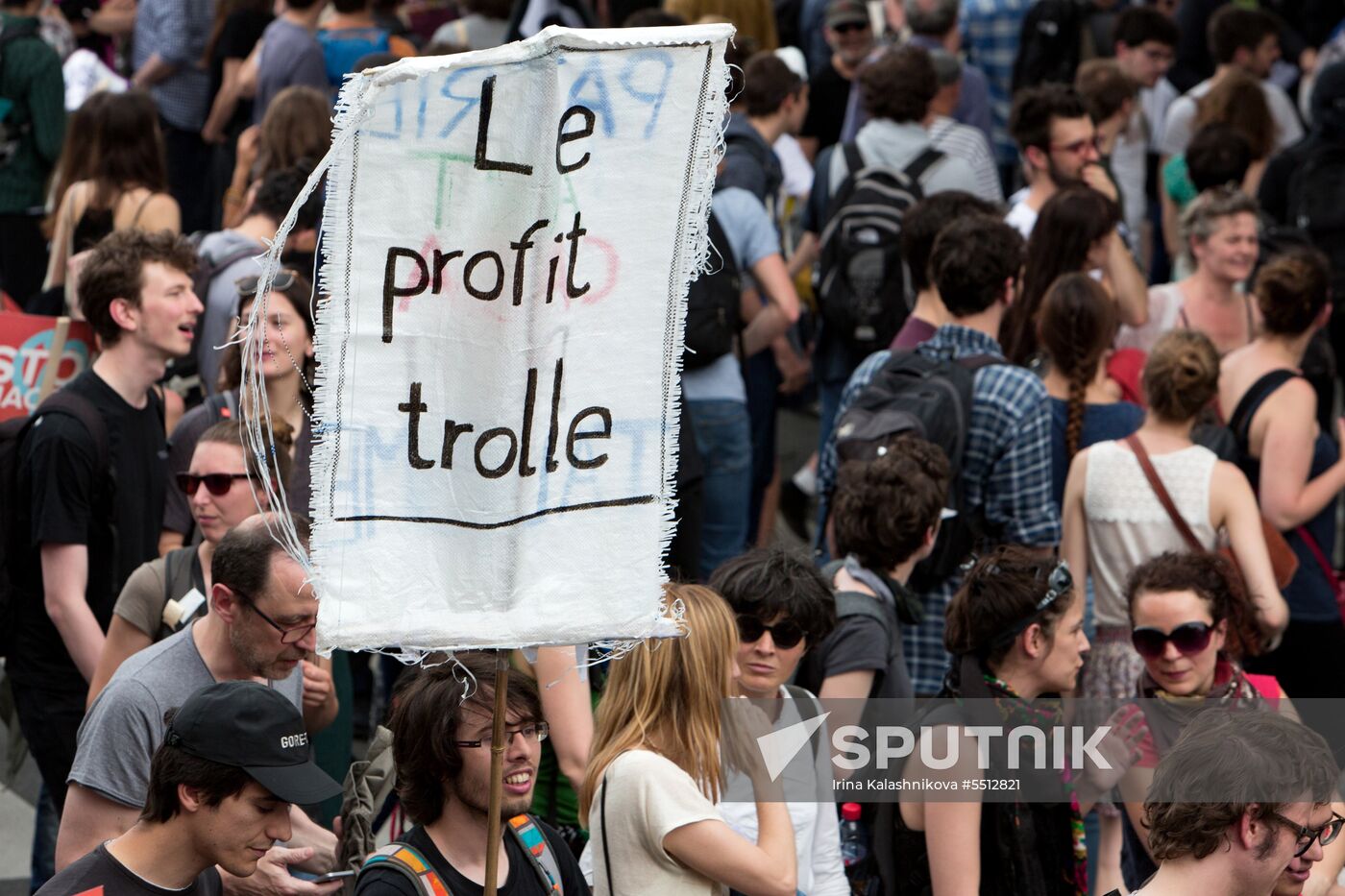 Anti-government rally in Paris