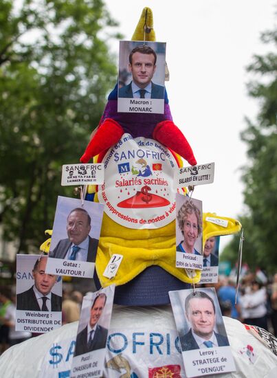 Anti-government rally in Paris