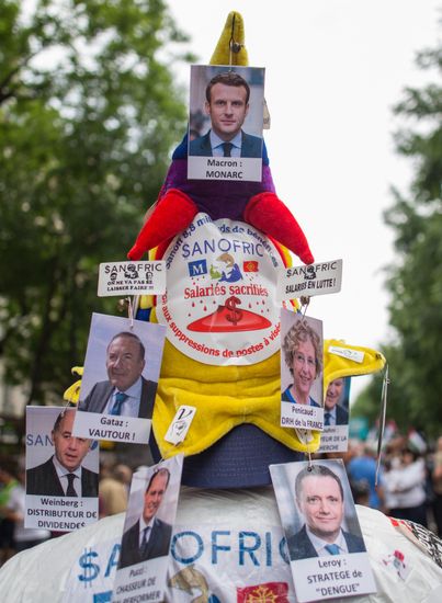 Anti-government rally in Paris