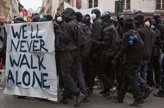 Anti-government rally in Paris