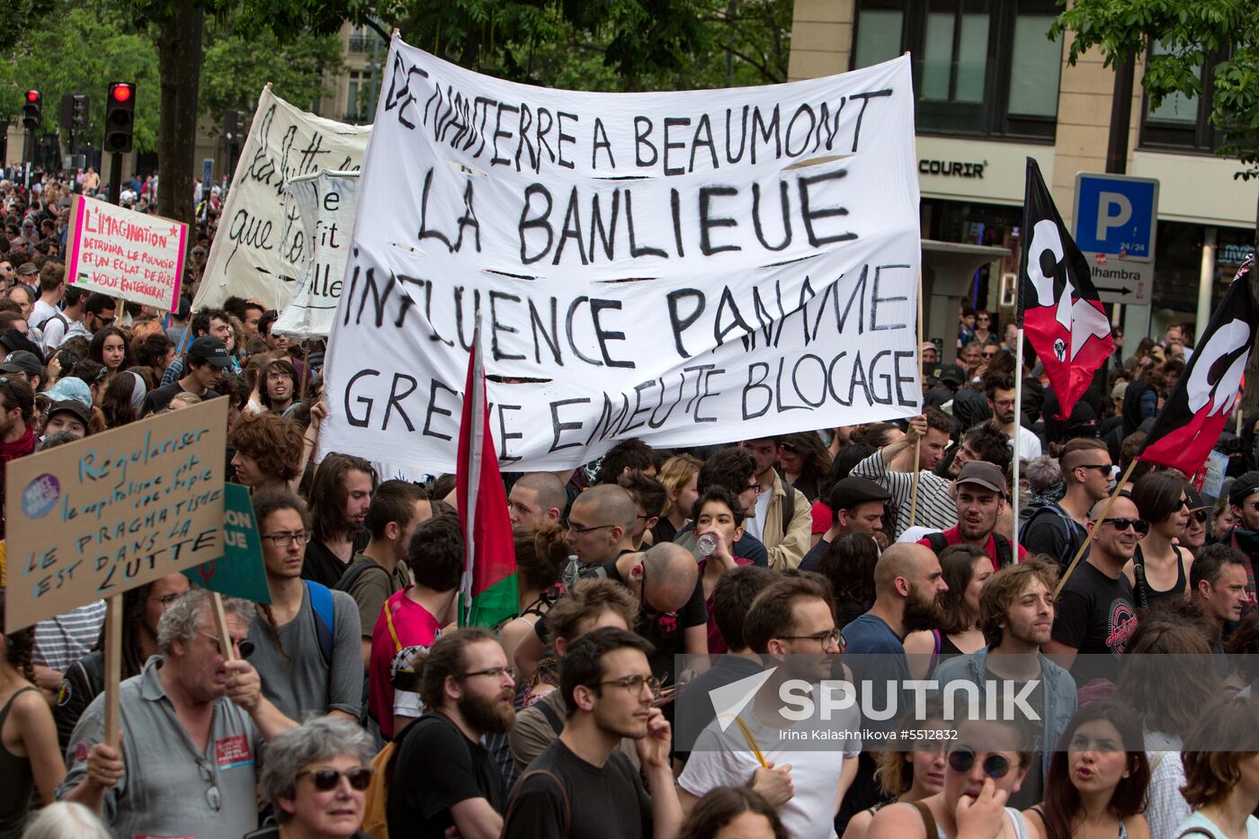 Anti-government rally in Paris