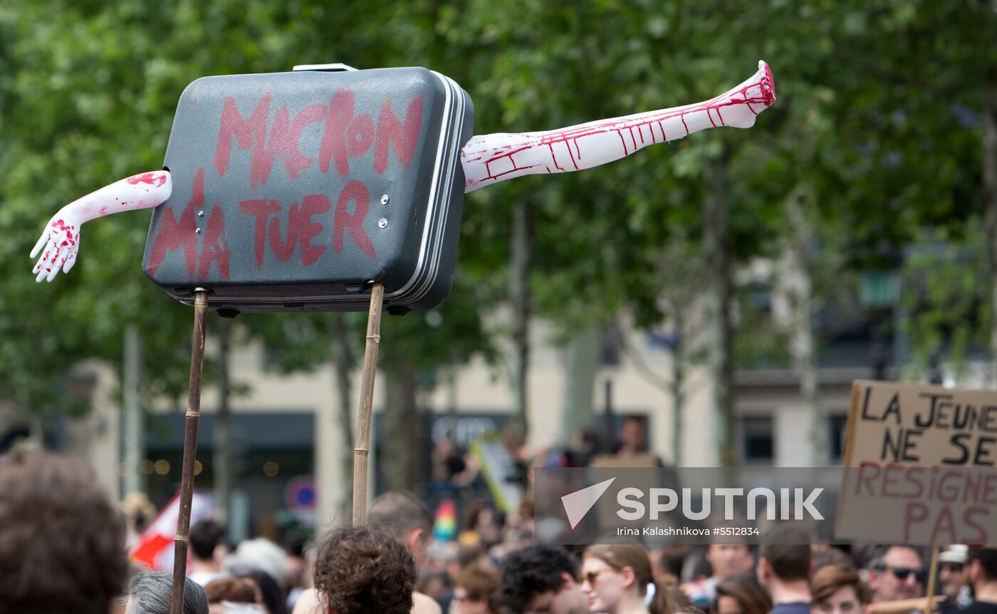 Anti-government rally in Paris