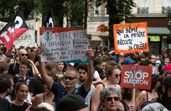 Anti-government rally in Paris