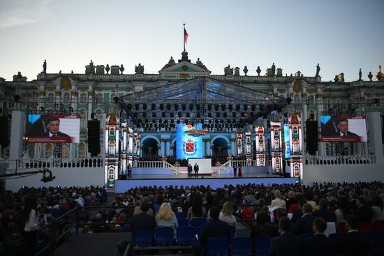 St. Petersburg Governor holds SPIEF celebrations