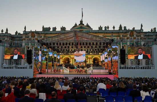 St. Petersburg Governor holds SPIEF celebrations
