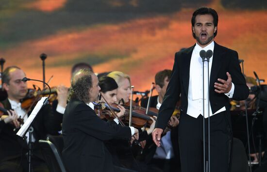 St. Petersburg Governor holds SPIEF celebrations
