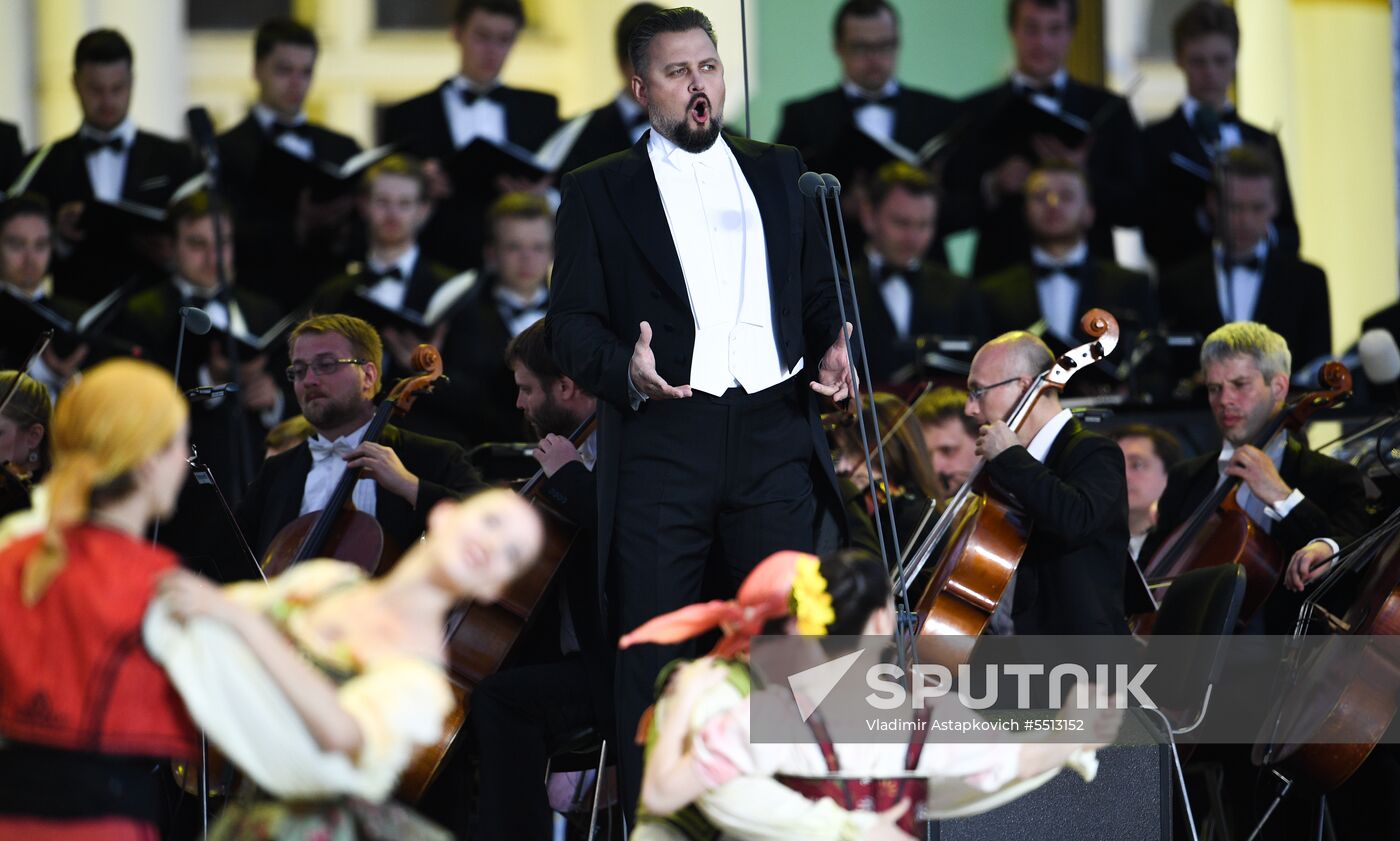 St. Petersburg Governor holds SPIEF celebrations