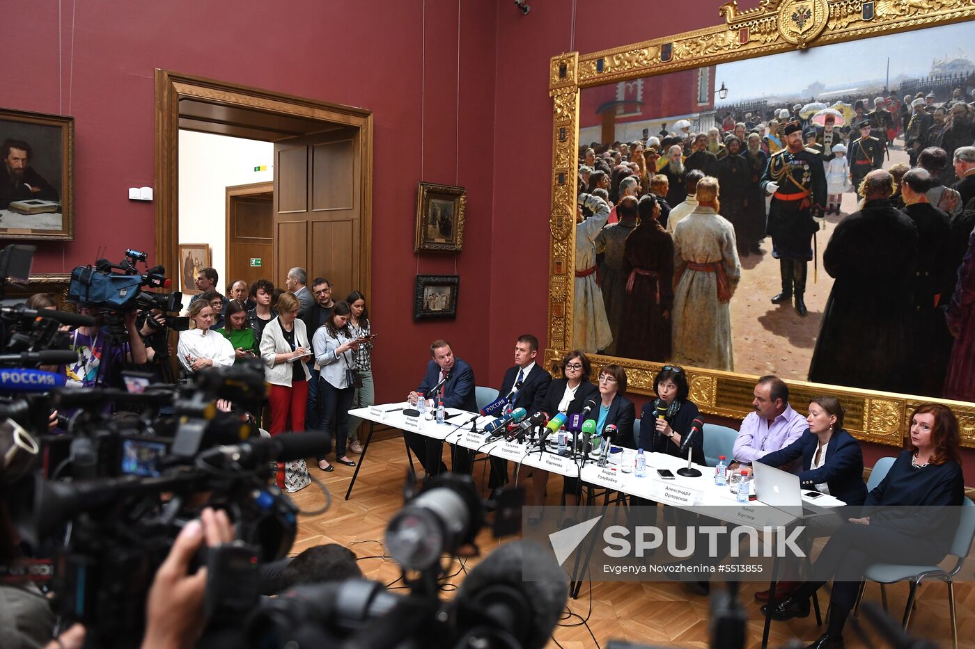 Briefing on damage to Ilya Repin's painting in Tretyakov Gallery in Moscow.