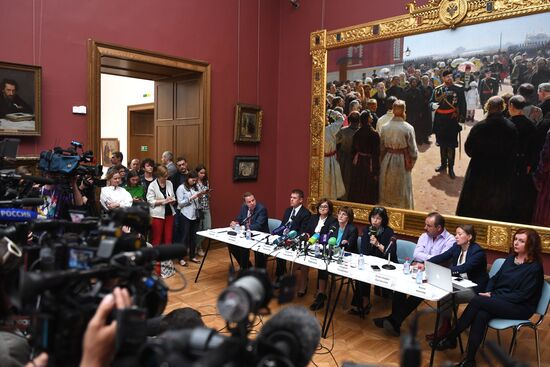 Briefing on damage to Ilya Repin's  painting in Tretyakov Gallery in Moscow.