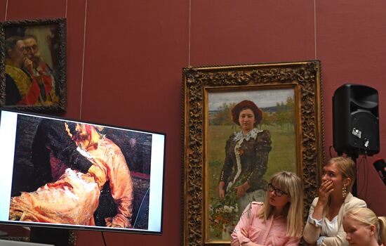 Briefing on damage to Ilya Repin's  painting in Tretyakov Gallery in Moscow.