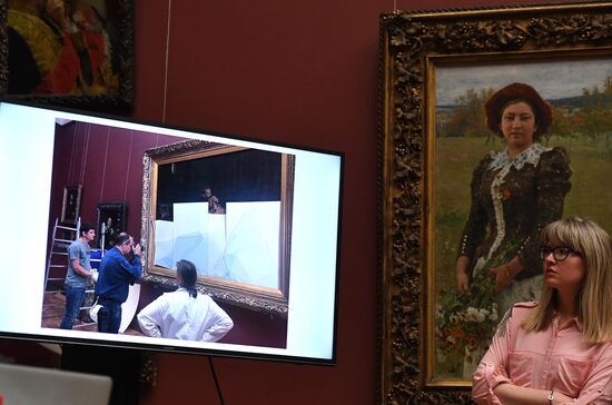 Briefing on damage to Ilya Repin's  painting in Tretyakov Gallery in Moscow.