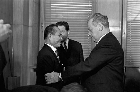 Laotian delegation in USSR