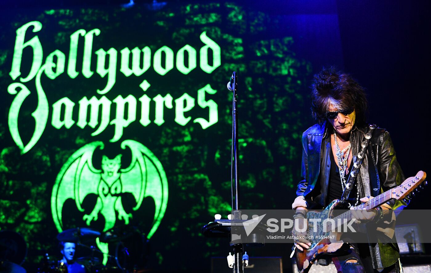 Hollywood Vampires gives concert