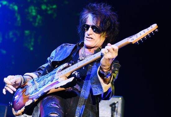 Hollywood Vampires gives concert