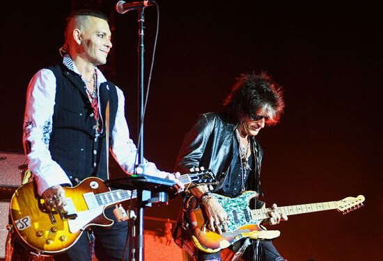 Hollywood Vampires gives concert