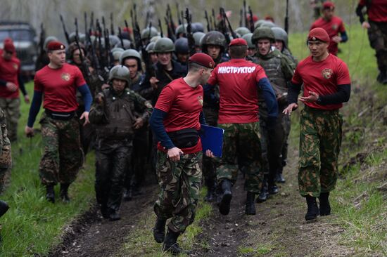 Qualification tests for the right to wear crimson beret