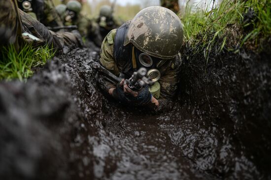 Qualification tests for the right to wear crimson beret