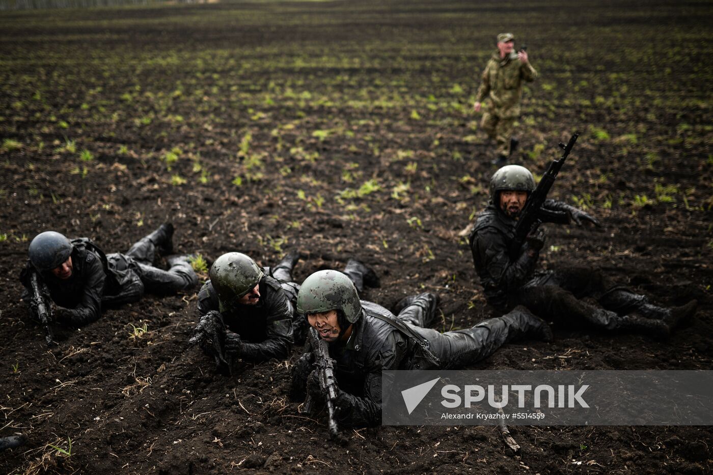 Qualification tests for the right to wear crimson beret