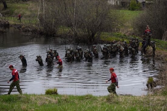 Qualification tests for the right to wear crimson beret