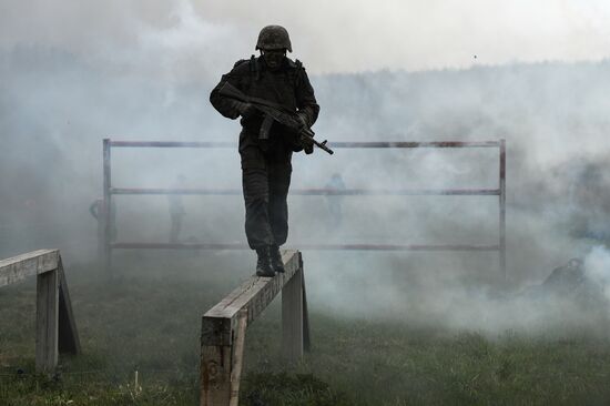 Qualification tests for the right to wear crimson beret